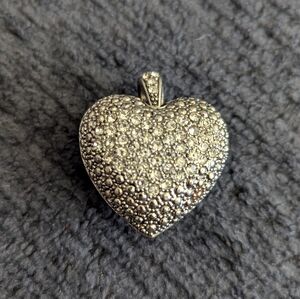 2 sided Silver heart rhinestone and filigree hearts